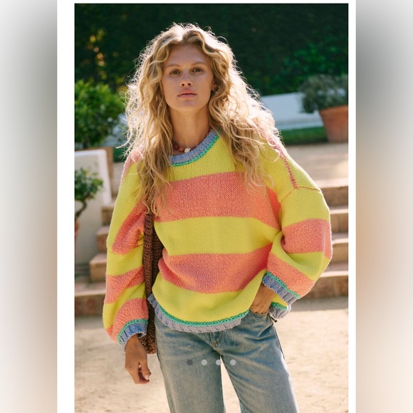 Free People Sweaters - Free people beach ball chic pullover NWOT